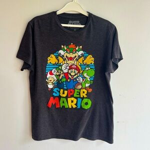Nintendo Super Mario  Graphic Black T-Shirt youth size Medium cotton blend